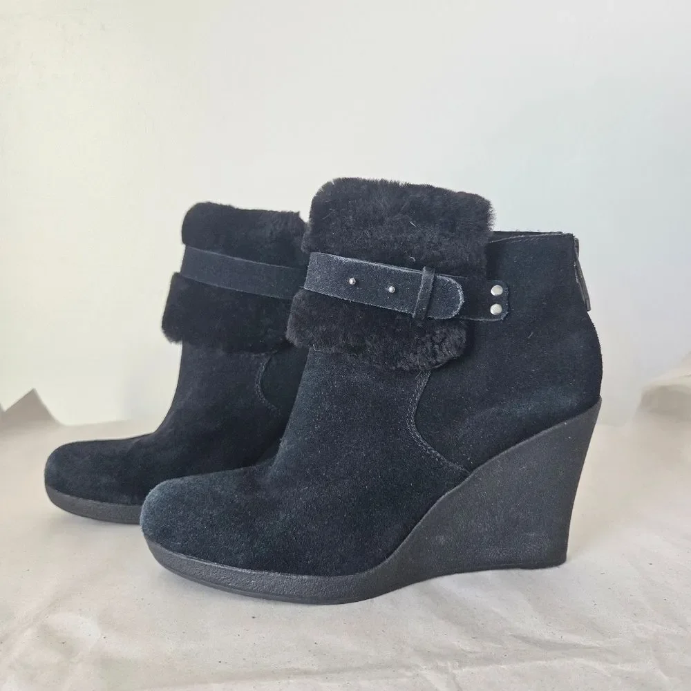 UGG Antonia Wedge Heel Bootie Ankle Boot Black Suede Sherpa Warm Winter Size 9
